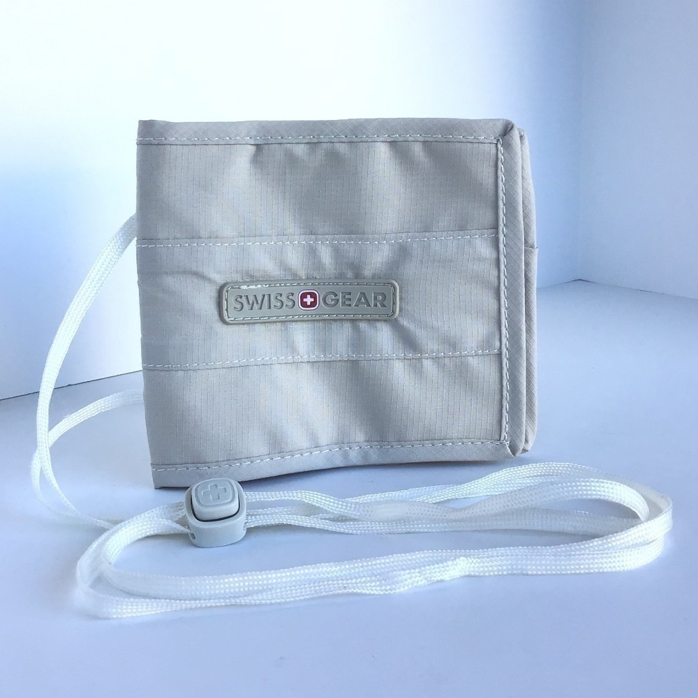 SWISSGEAR ID CARRIER OFFWHITE